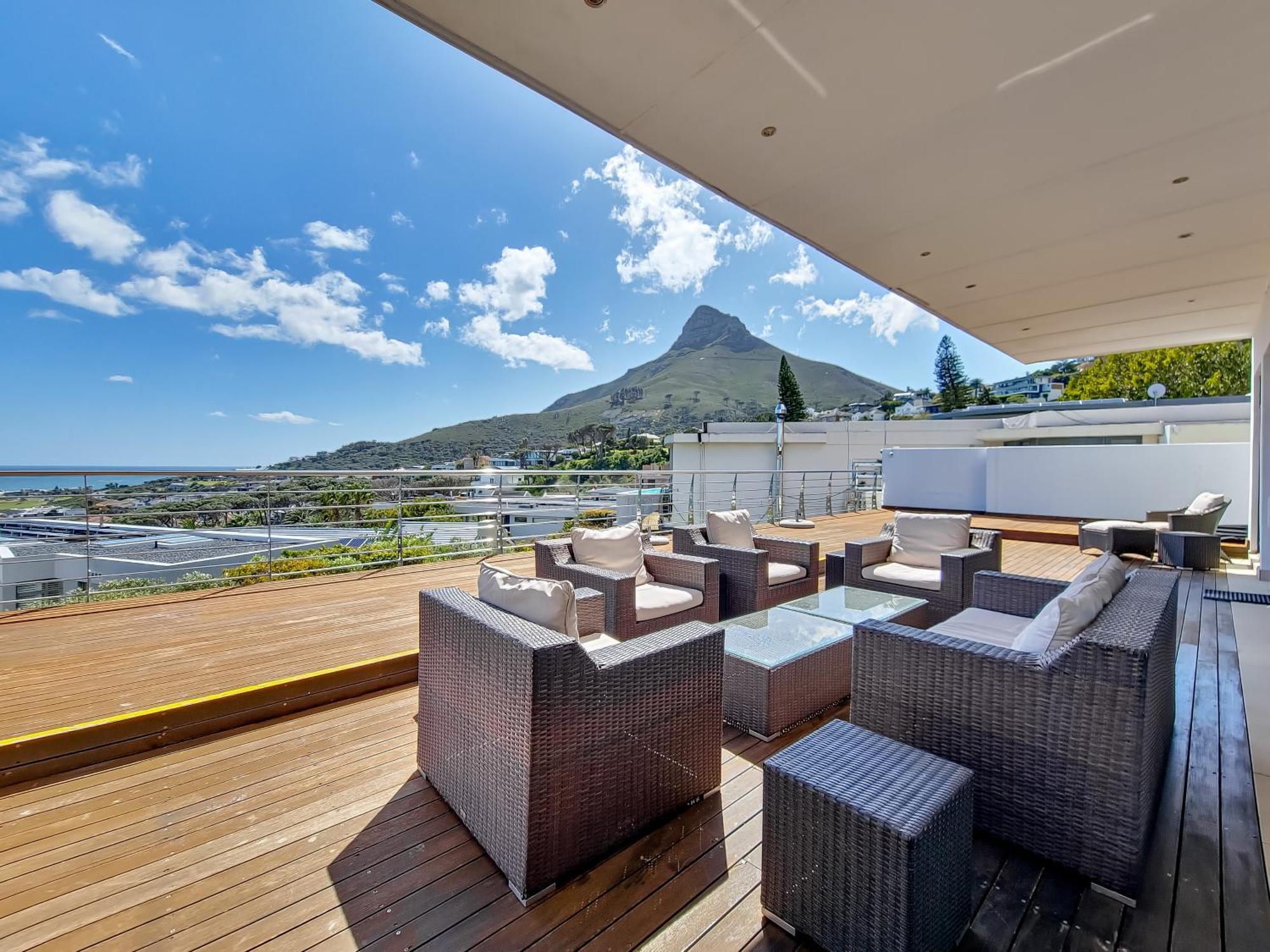Blue Emerald Villa