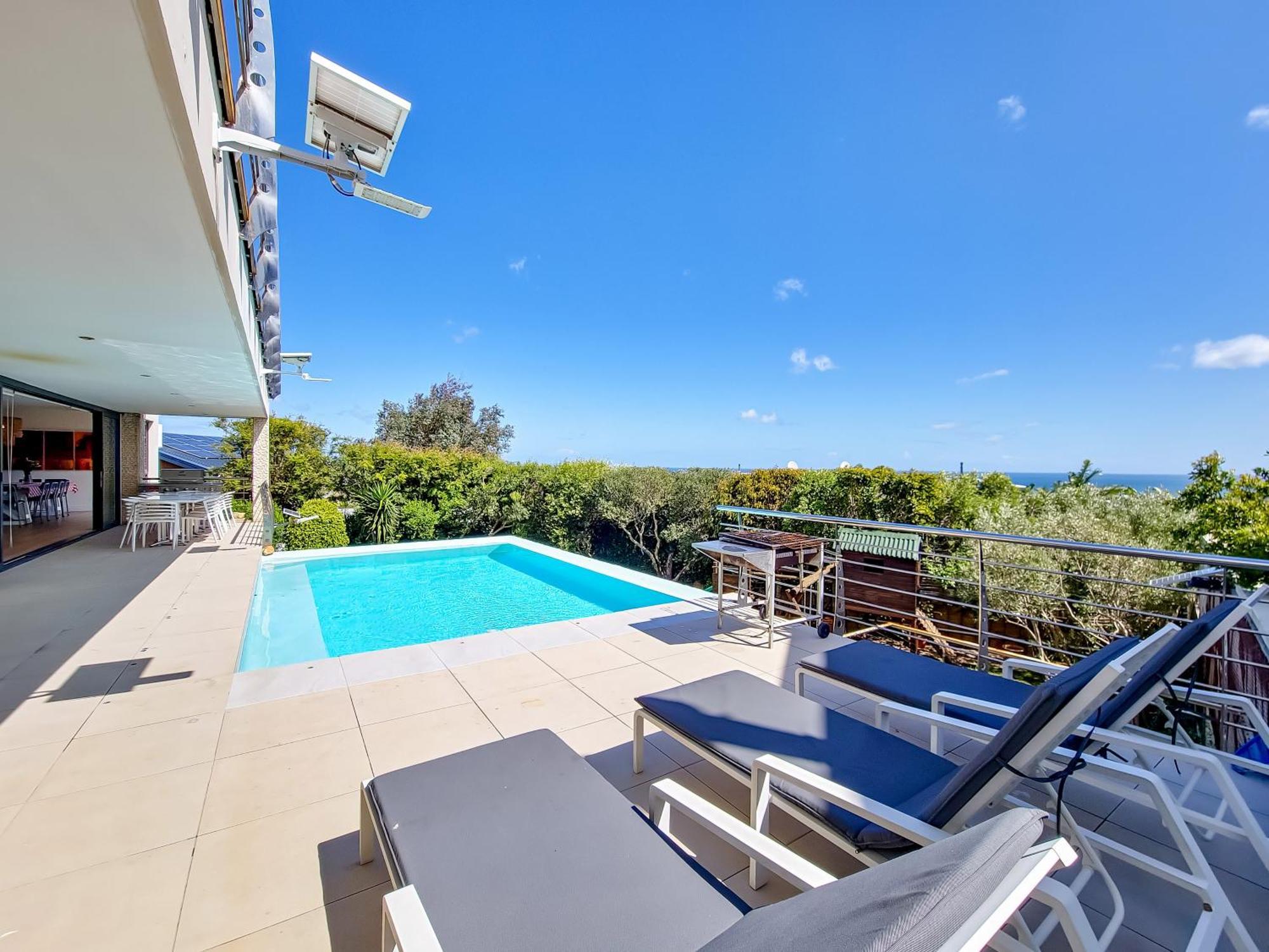 Blue Emerald Villa Le Cap